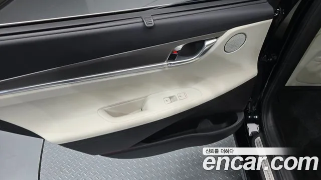 Hyundai Grandeur (New) Hybrid — Фото автомобиля 14