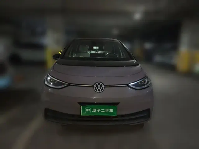 Volkswagen ID.3 — Фото автомобиля 2