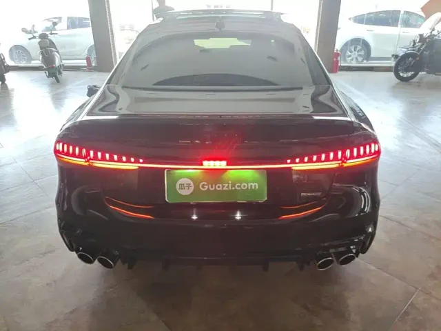 Audi A7L — Фото автомобиля 5