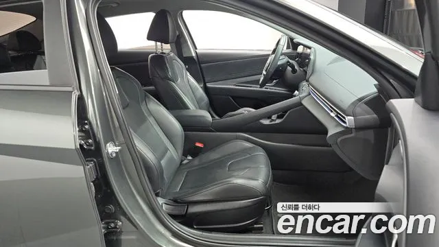 Hyundai Avante CN7 — Фото автомобиля 12