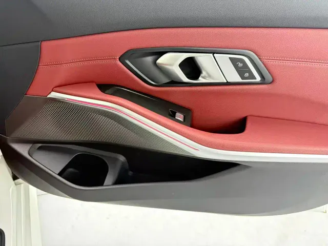 BMW 3 Series — Фото автомобиля 9