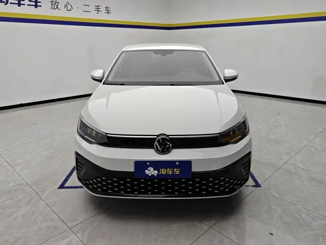 Volkswagen Lavida — Фото автомобиля 2