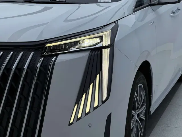 GAC Trumpchi M8 — Фото автомобиля 4