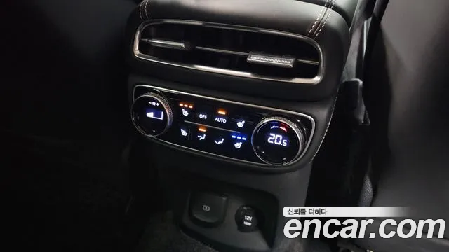 Genesis GV80 — Фото автомобиля 30