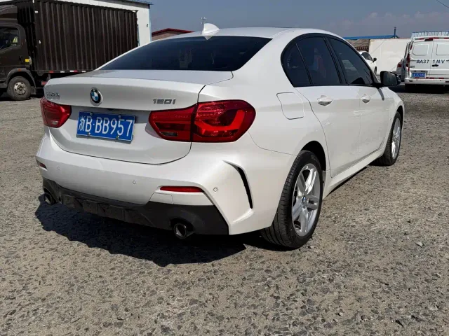 BMW 1 Series — Фото автомобиля 22