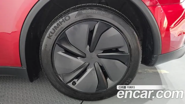 Tesla Model Y — Фото автомобиля 20