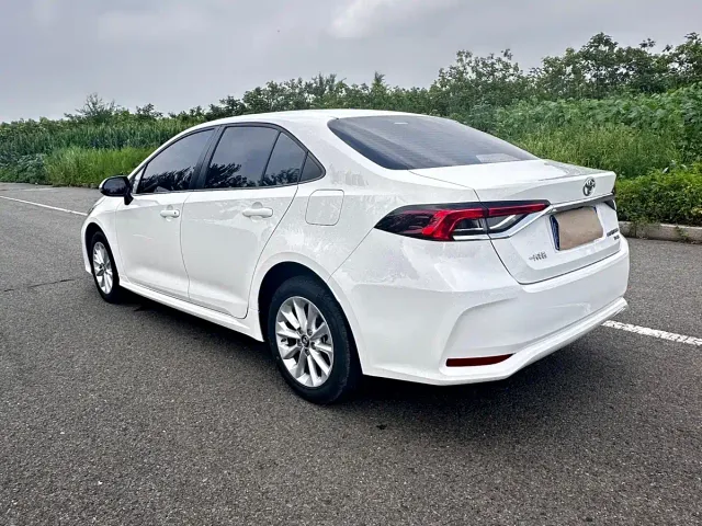 Toyota Corolla — Фото автомобиля 7