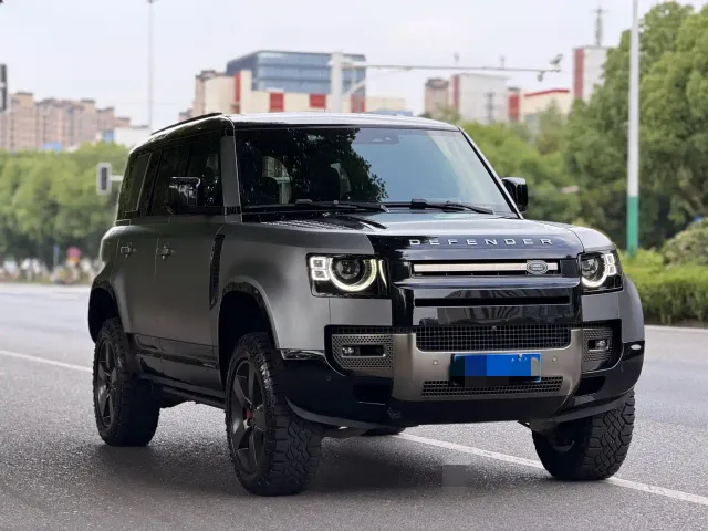 Фотография автомобиля — Land Rover Defender