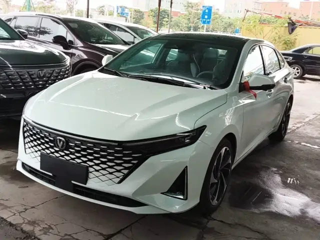 Фотография автомобиля — Changan Raeton Plus