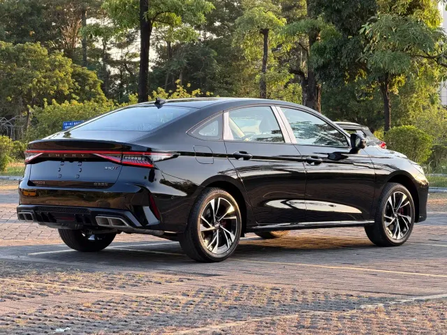 Chery Arrizo 8 — Фото автомобиля 8