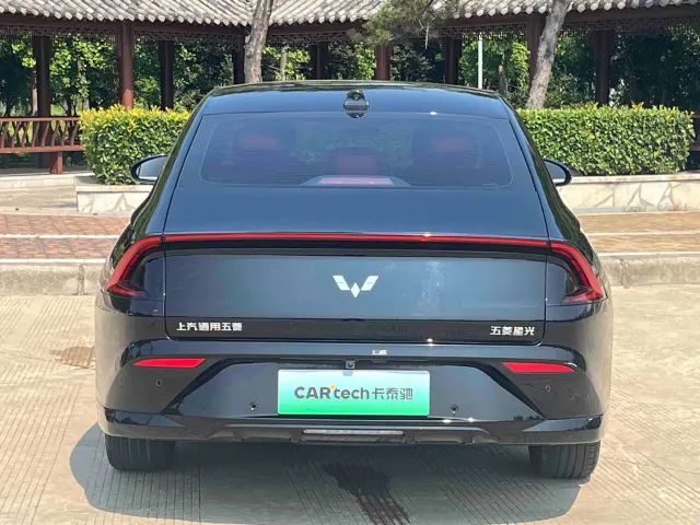 Wuling Starlight — Фото автомобиля 8