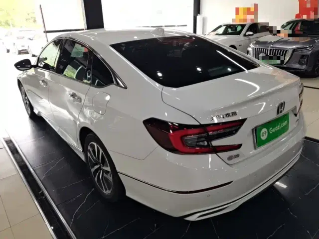 Honda Accord — Фото автомобиля 4