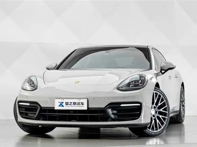 Porsche Panamera — Фото автомобиля 3