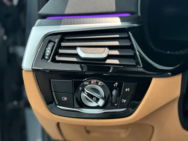 BMW 5 Series — Фото автомобиля 9