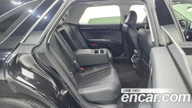 Hyundai Grandeur GN7 — Фото автомобиля 18