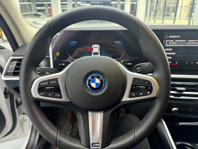 BMW i3 — Фото автомобиля 5