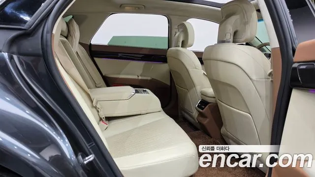 Hyundai Grandeur GN7 — Фото автомобиля 17