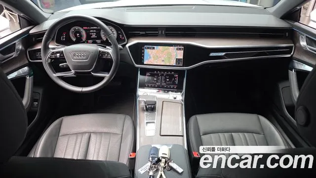 Audi A7 4K — Фото автомобиля 10