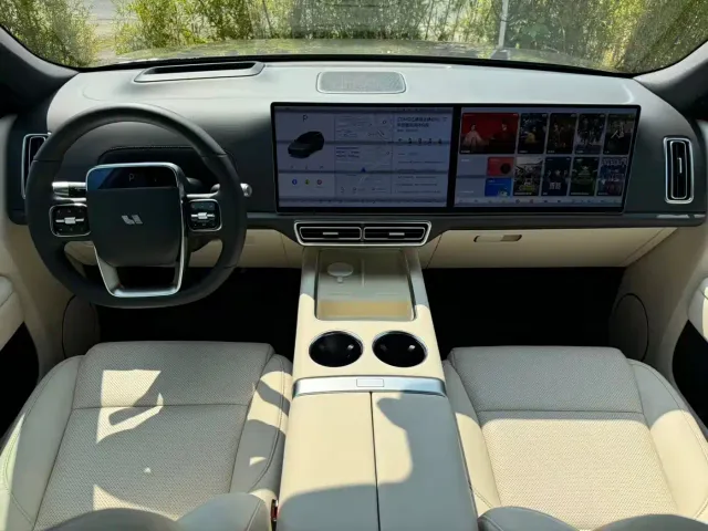 Li Auto L9 — Фото автомобиля 9