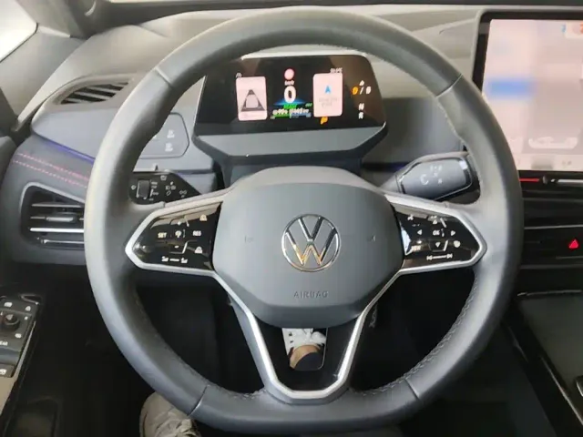 Volkswagen ID.3 — Фото автомобиля 10