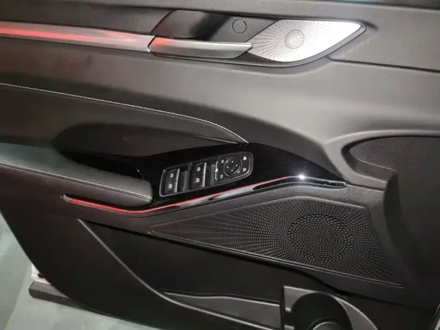 Haval H6 — Фото автомобиля 7