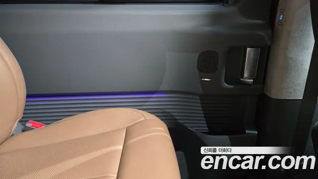 Hyundai Staria Staria 4WD Lounge 9 мест — Фото автомобиля 23