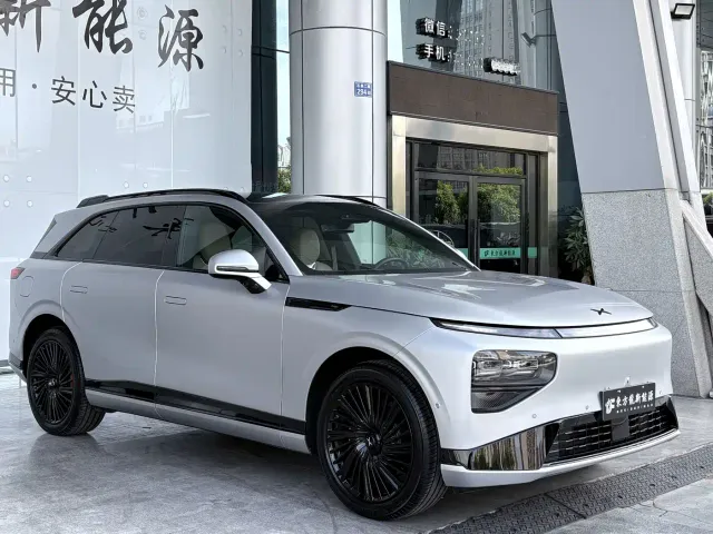 Xpeng G9 — Фото автомобиля 3