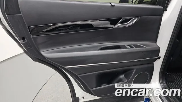 Genesis GV80 3.5T Бензин AWD — Фото автомобиля 25