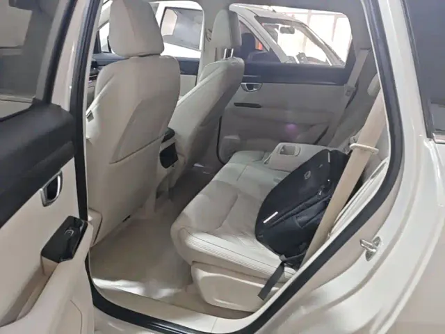 Wuling Asta — Фото автомобиля 16