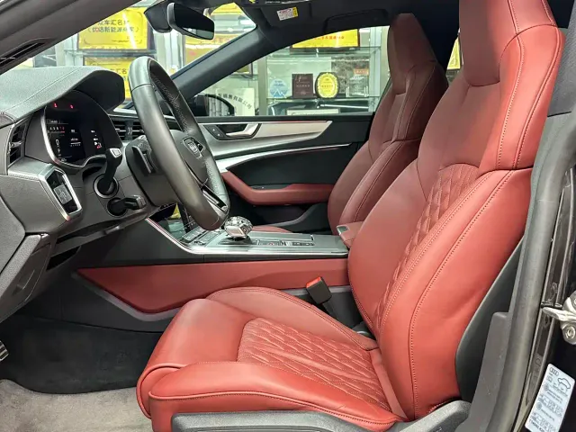 Audi A7L — Фото автомобиля 8