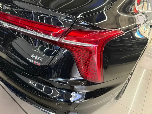 Hongqi H5 — Фото автомобиля 15