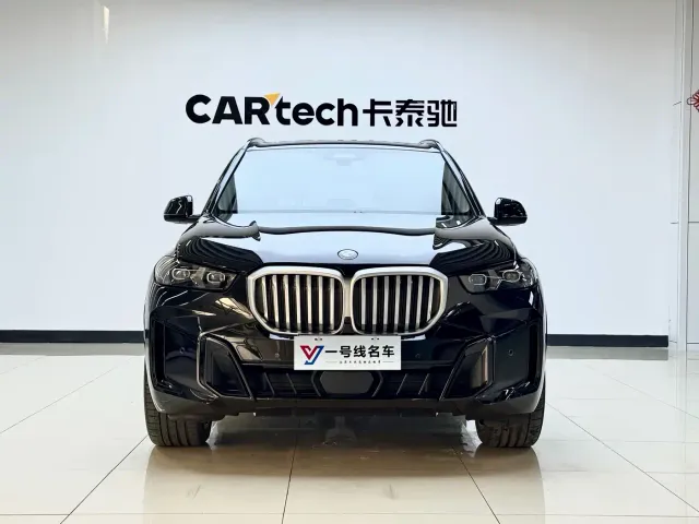 Фотография автомобиля — BMW X5