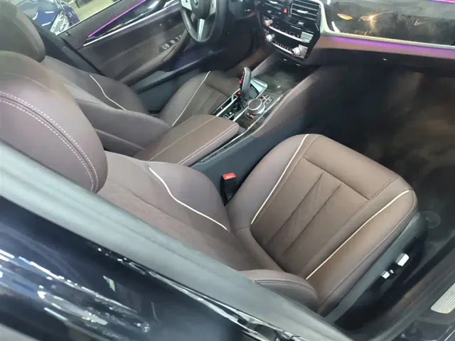 BMW 5 Series — Фото автомобиля 24
