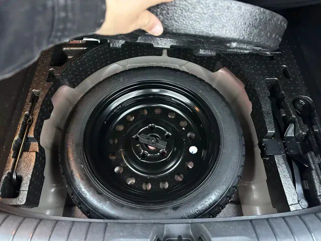 Geely Emgrand S — Фото автомобиля 21
