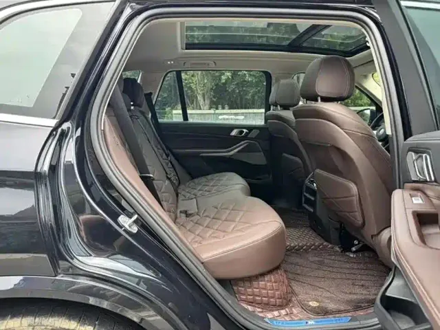 BMW X5 — Фото автомобиля 6