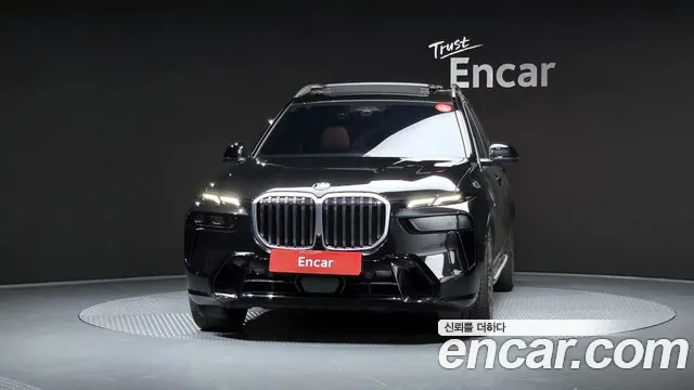 BMW X7 — Фото автомобиля 3