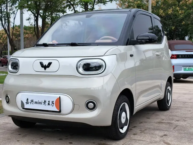 Фотография автомобиля — Wuling Hongguang Mini EV
