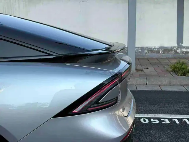 Xpeng P7+ — Фото автомобиля 9