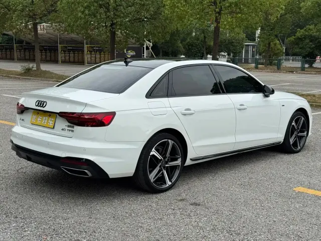 Audi Audi A4L 2023 40 TFSI Luxury Sport — Фото автомобиля 5
