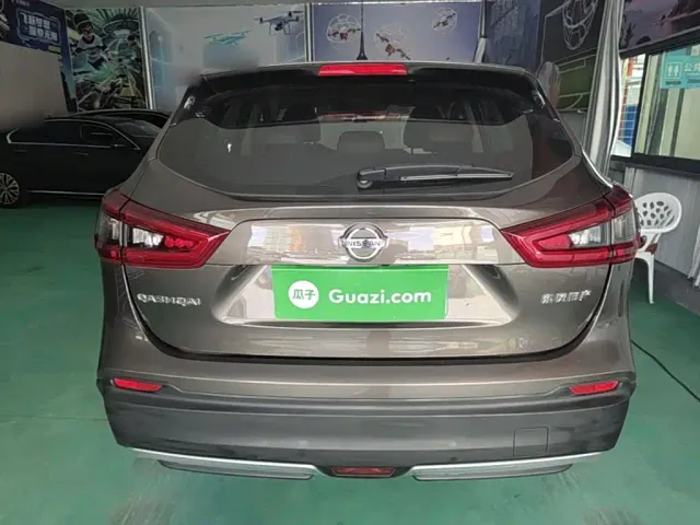 Nissan Qashqai — Фото автомобиля 5