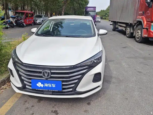 Changan Eado — Фото автомобиля 2