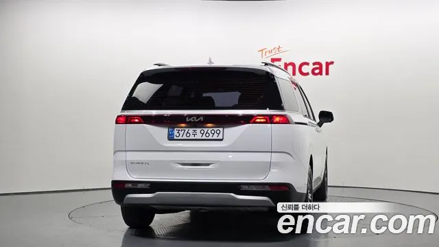 Kia Canival Carnival 4 поколение 9 мест Prestige — Фото автомобиля 2
