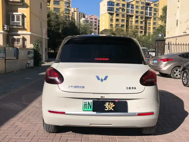 Wuling Bingo — Фото автомобиля 4