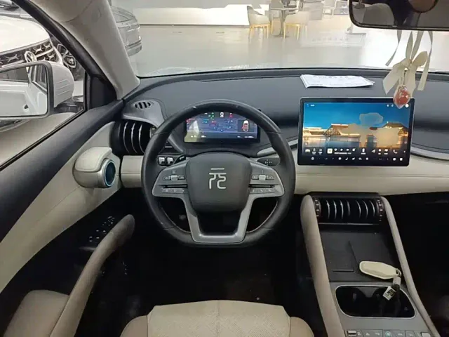 BYD Yuan PLUS — Фото автомобиля 14