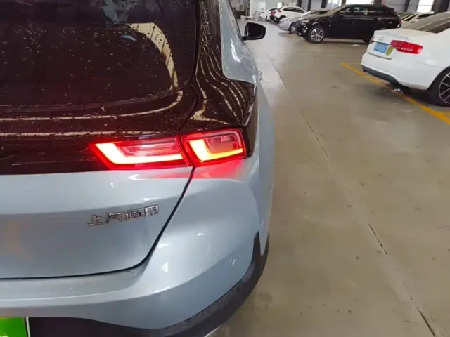 Chevrolet Menlo — Фото автомобиля 23