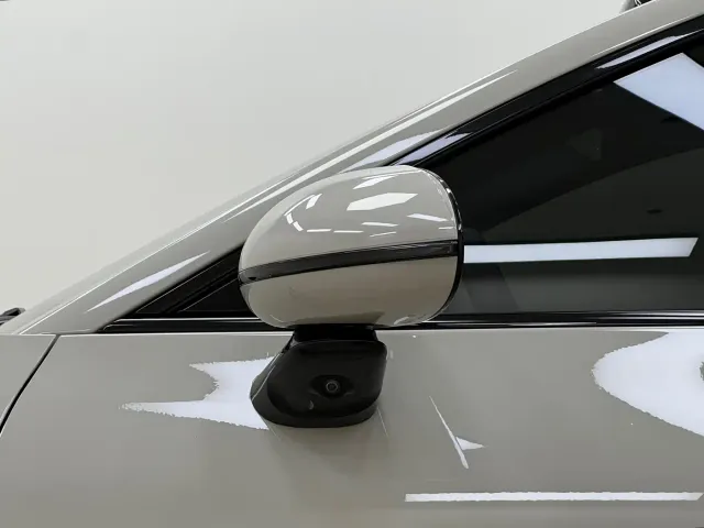 Xiaomi SU7 — Фото автомобиля 11