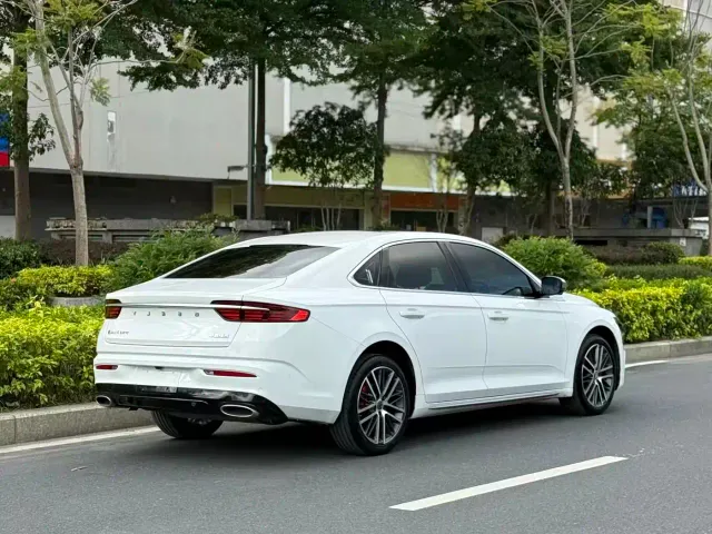 Geely Xingrui — Фото автомобиля 5