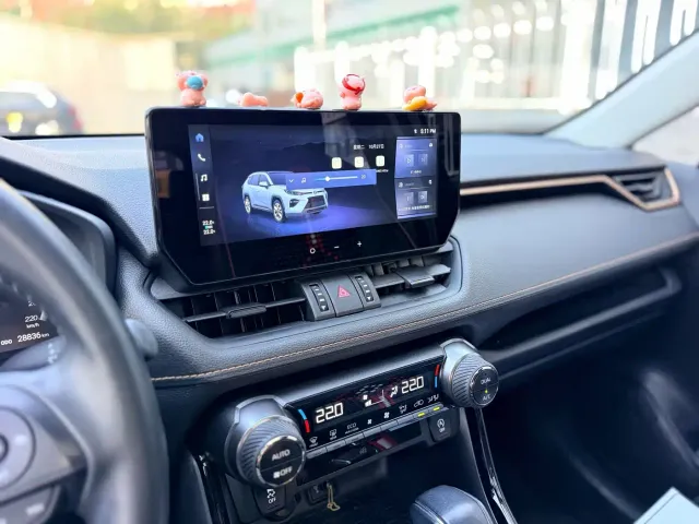 Toyota Wildlander — Фото автомобиля 17