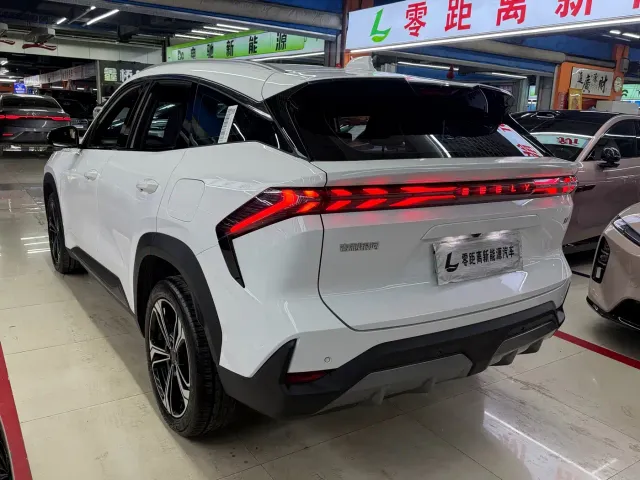Geely Galaxy L7 — Фото автомобиля 4