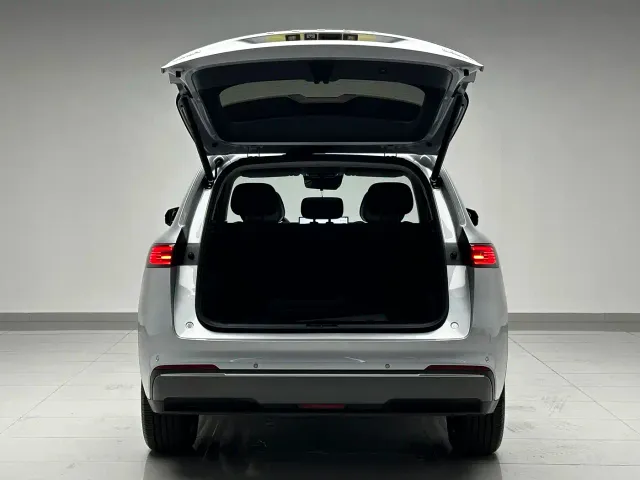 Geely Galaxy Starship 7 EM-i — Фото автомобиля 20